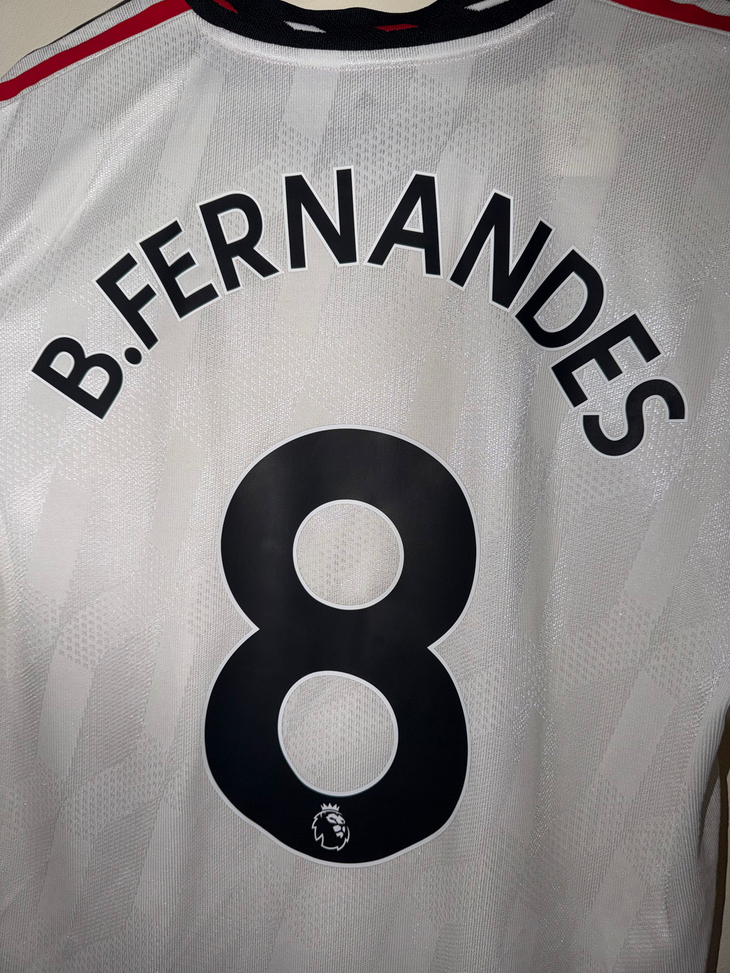Manchester United 2022/23 Vapor Away Shirt *FERNANDES* L