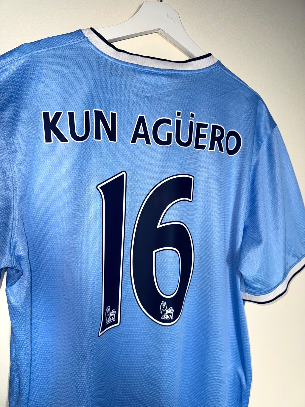Manchester City 2013/14 Home Shirt *AGUERO* XL