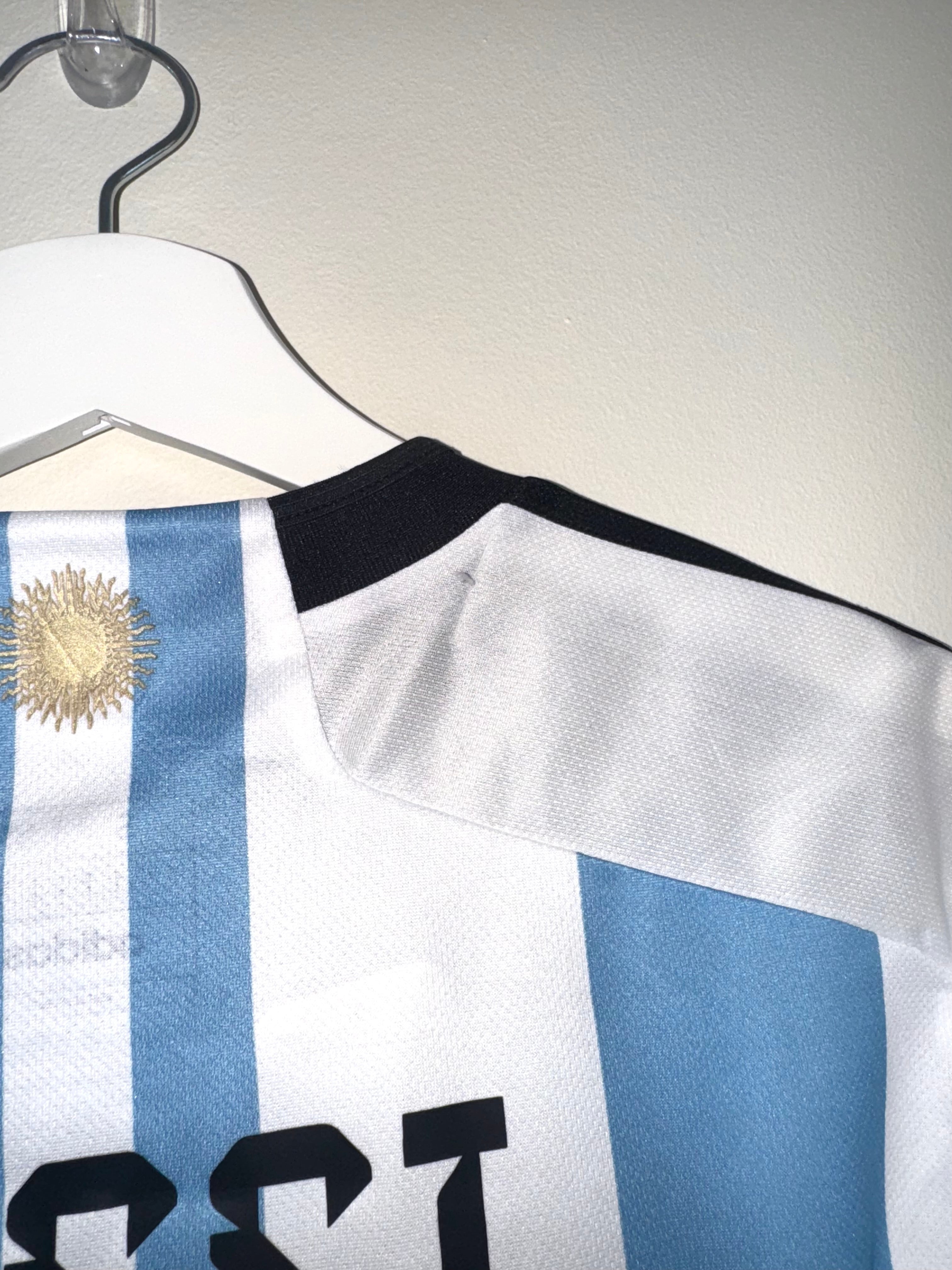 Argentina 2022 World Cup Home Shirt *MESSI* S (8/10)