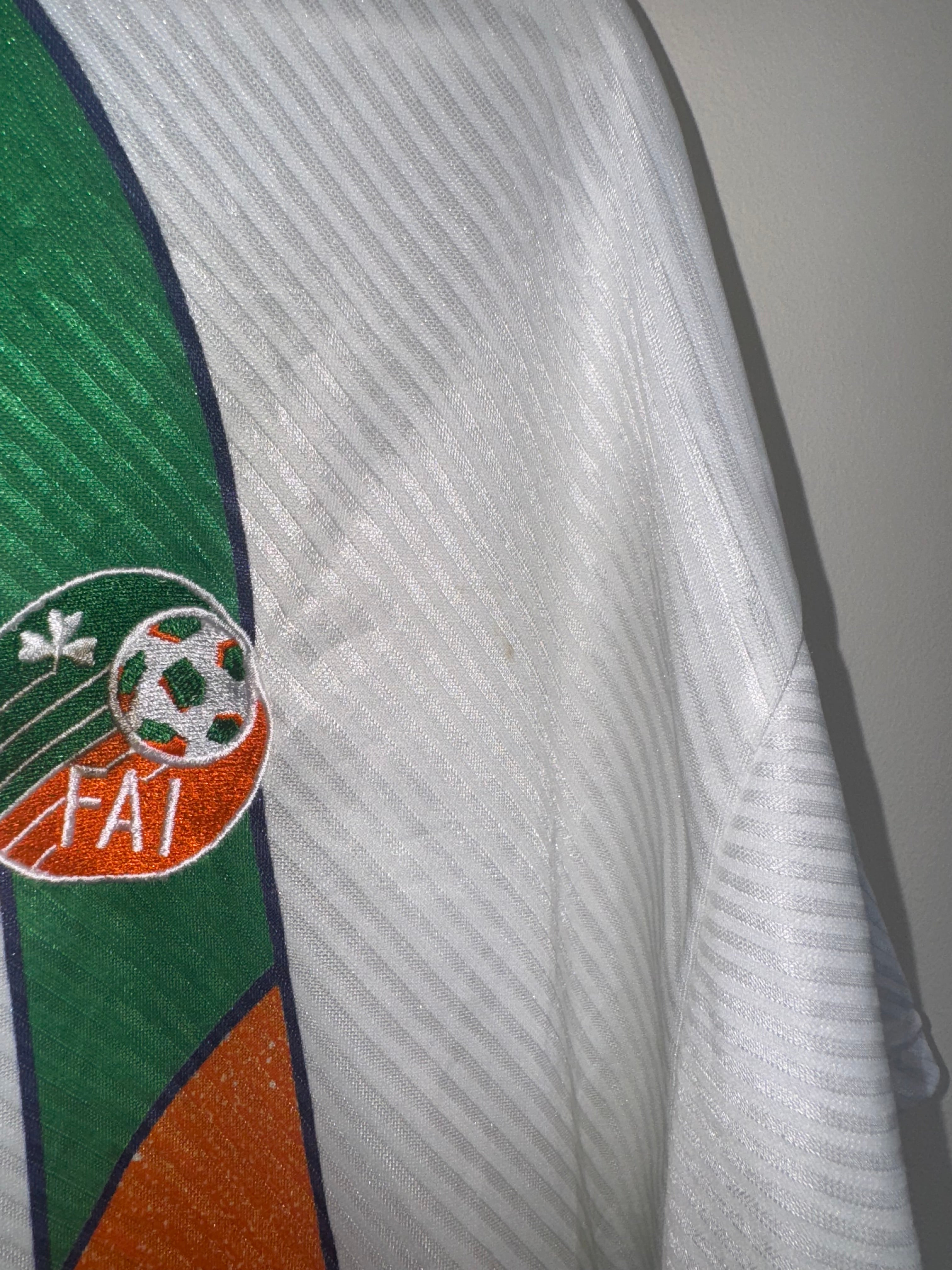 Republic of Ireland 1995/96 Away Shirt M (7.5/10)