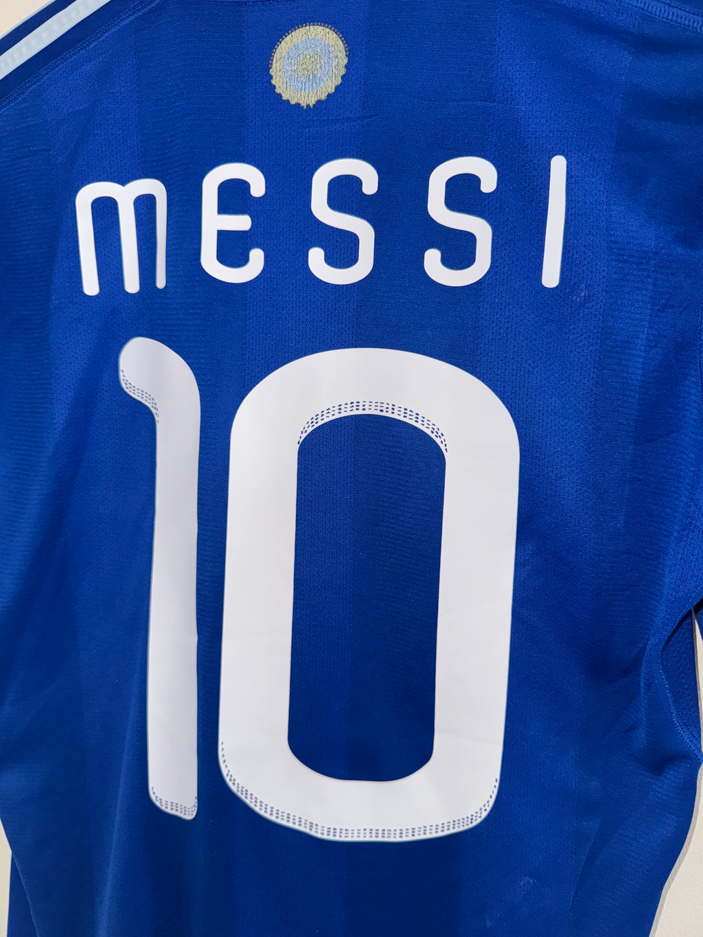 Argentina 2010/11 Away Shirt *MESSI* S