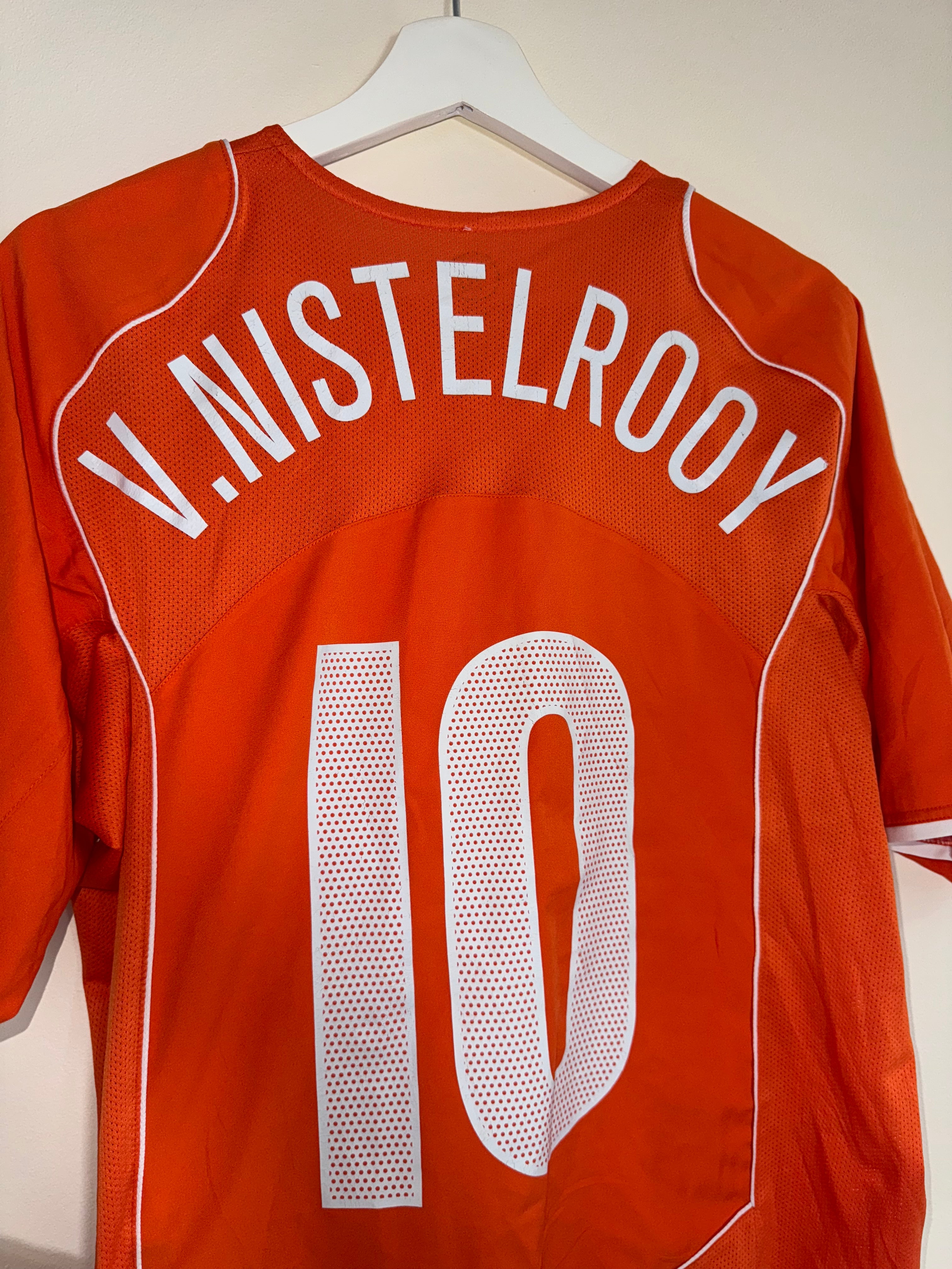 Netherlands 2004 Home Shirt *VAN NISTELROOY* M