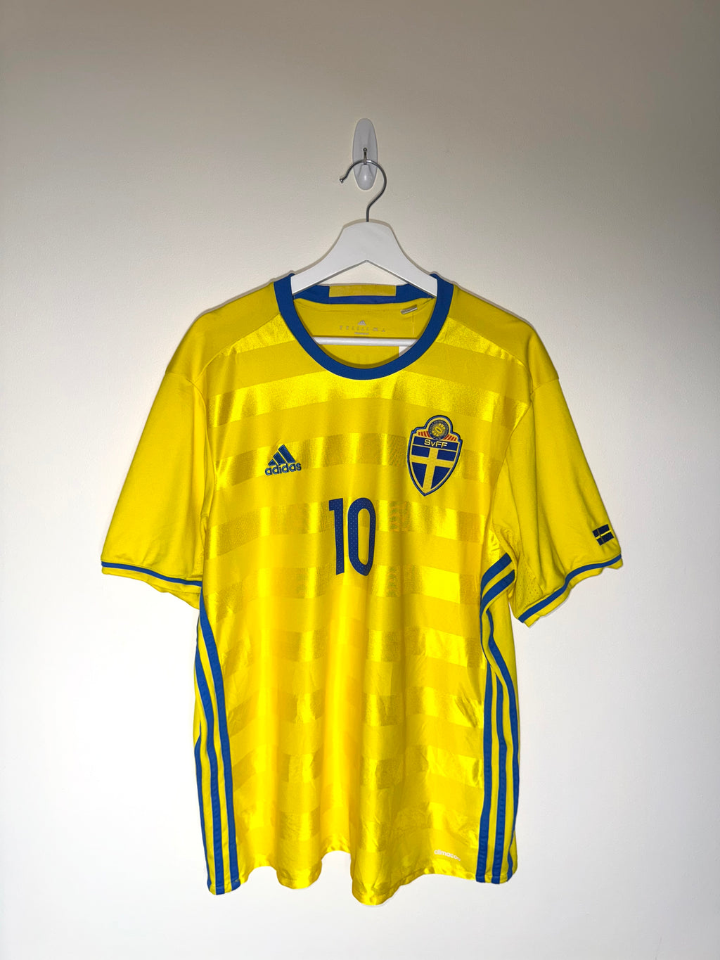 Sweden 2016/17 Home Shirt *IBRAHIMOVIC* XL