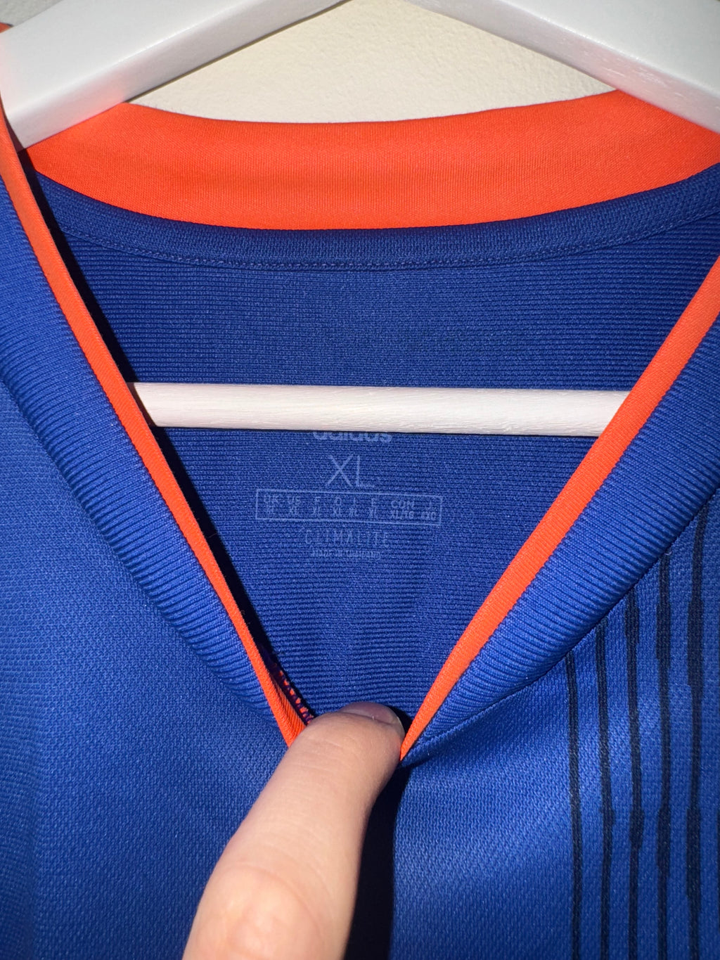 Colombia 2018 Away Shirt *JAMES* XL