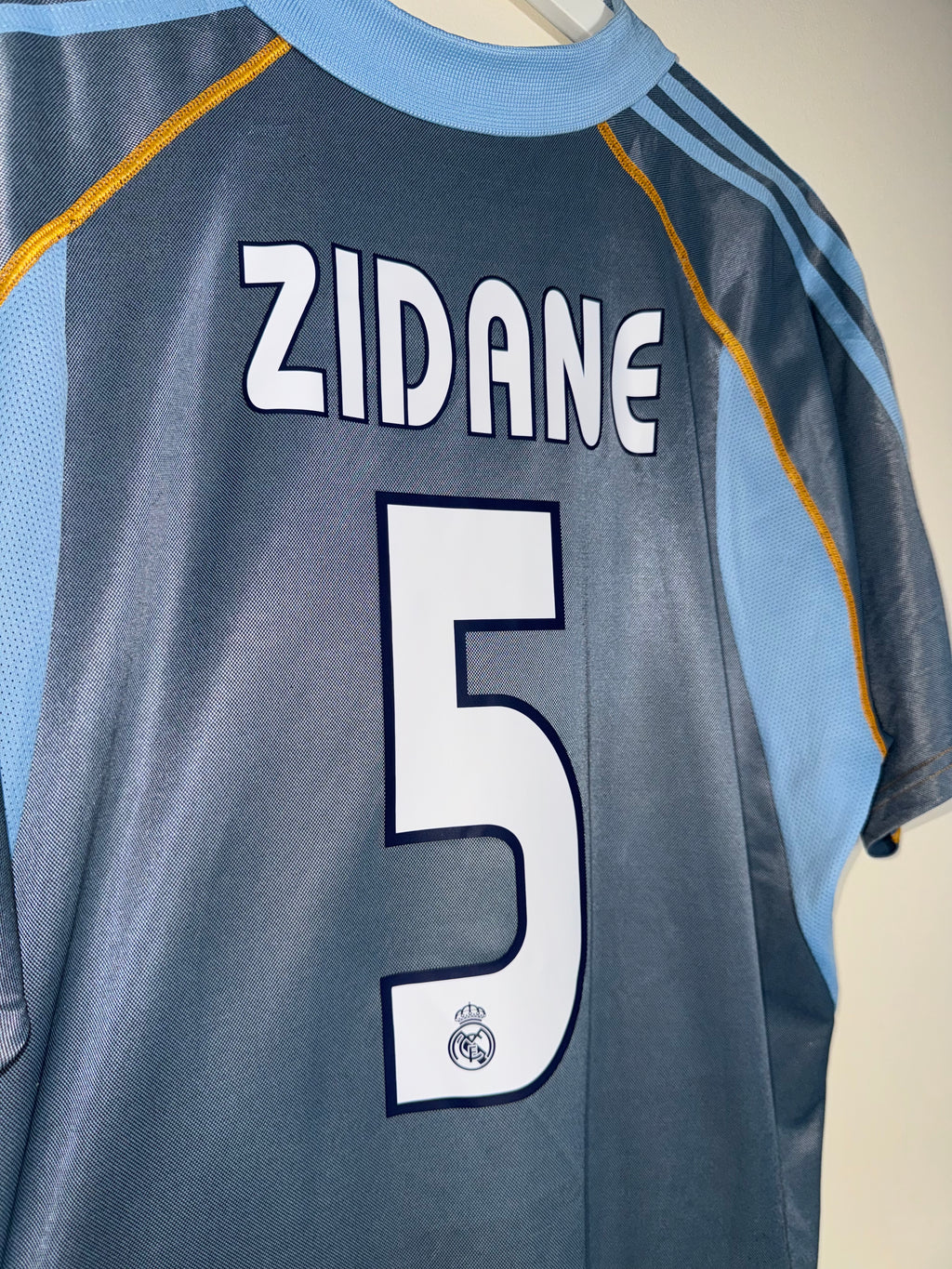 Real Madrid 2003/04 Third Football Shirt *ZIDANE* L (8.5/10)