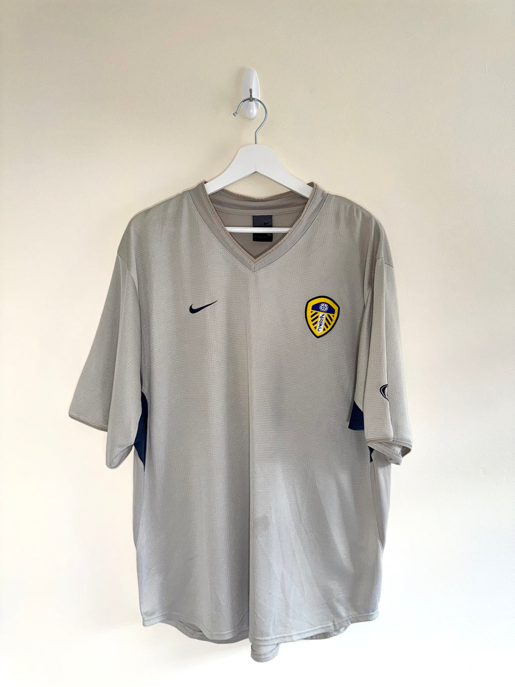 Leeds United 2000s Training Shirt (7.5/10)