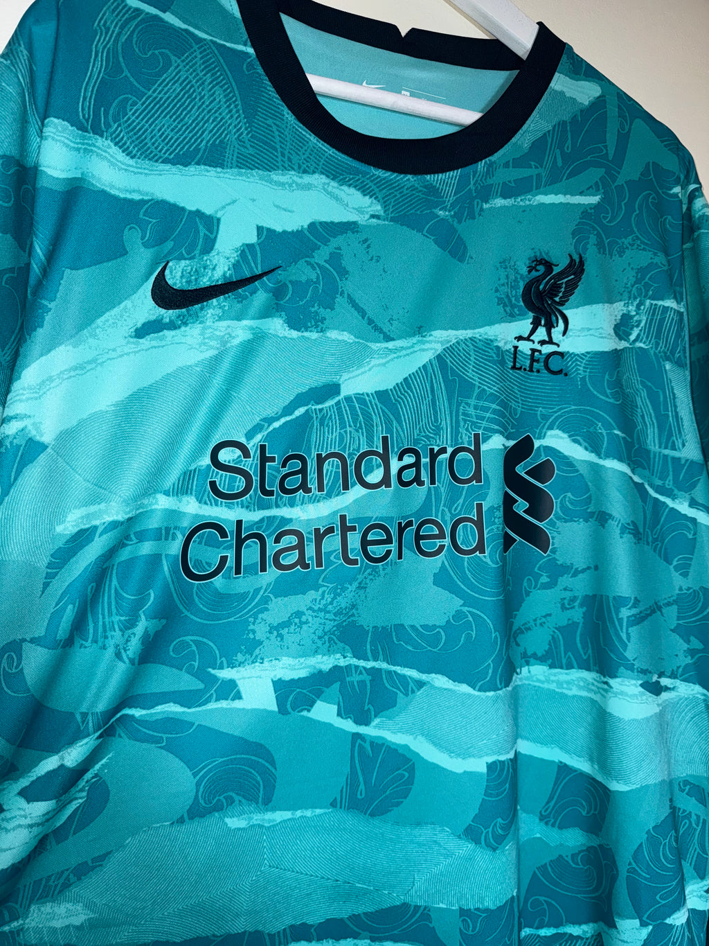 Liverpool FC 2020/21 Away Shirt *SALAH* XL (9/10)