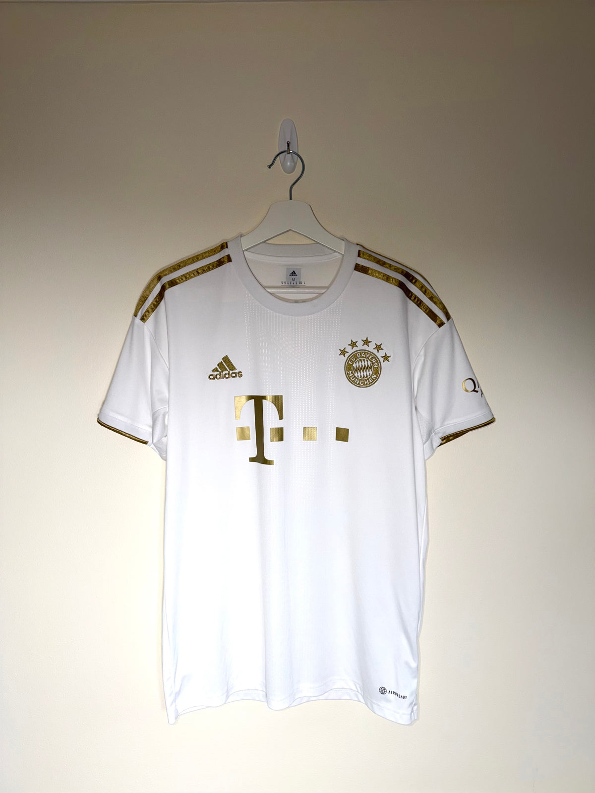 Bayern Munich 2021/22 Away Shirt *MUSIALA* M