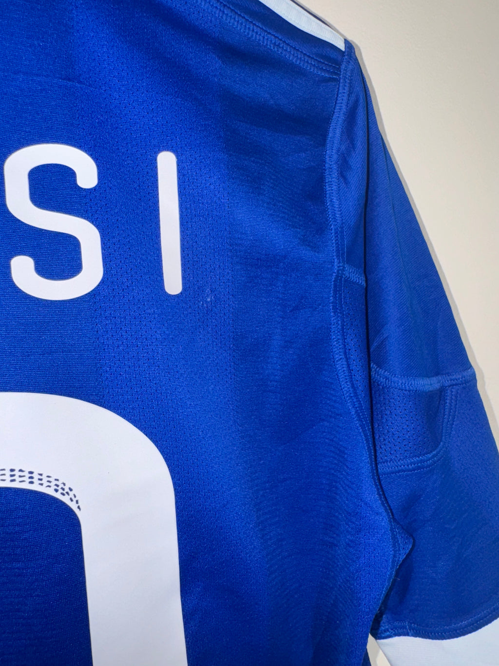Argentina 2010/11 Away Shirt *MESSI* S