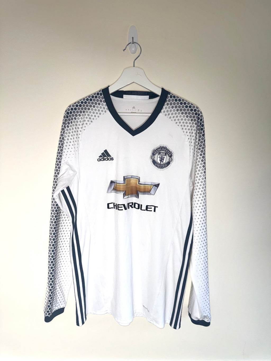 Manchester United 2016/17 Third Shirt L/S L (7/10)