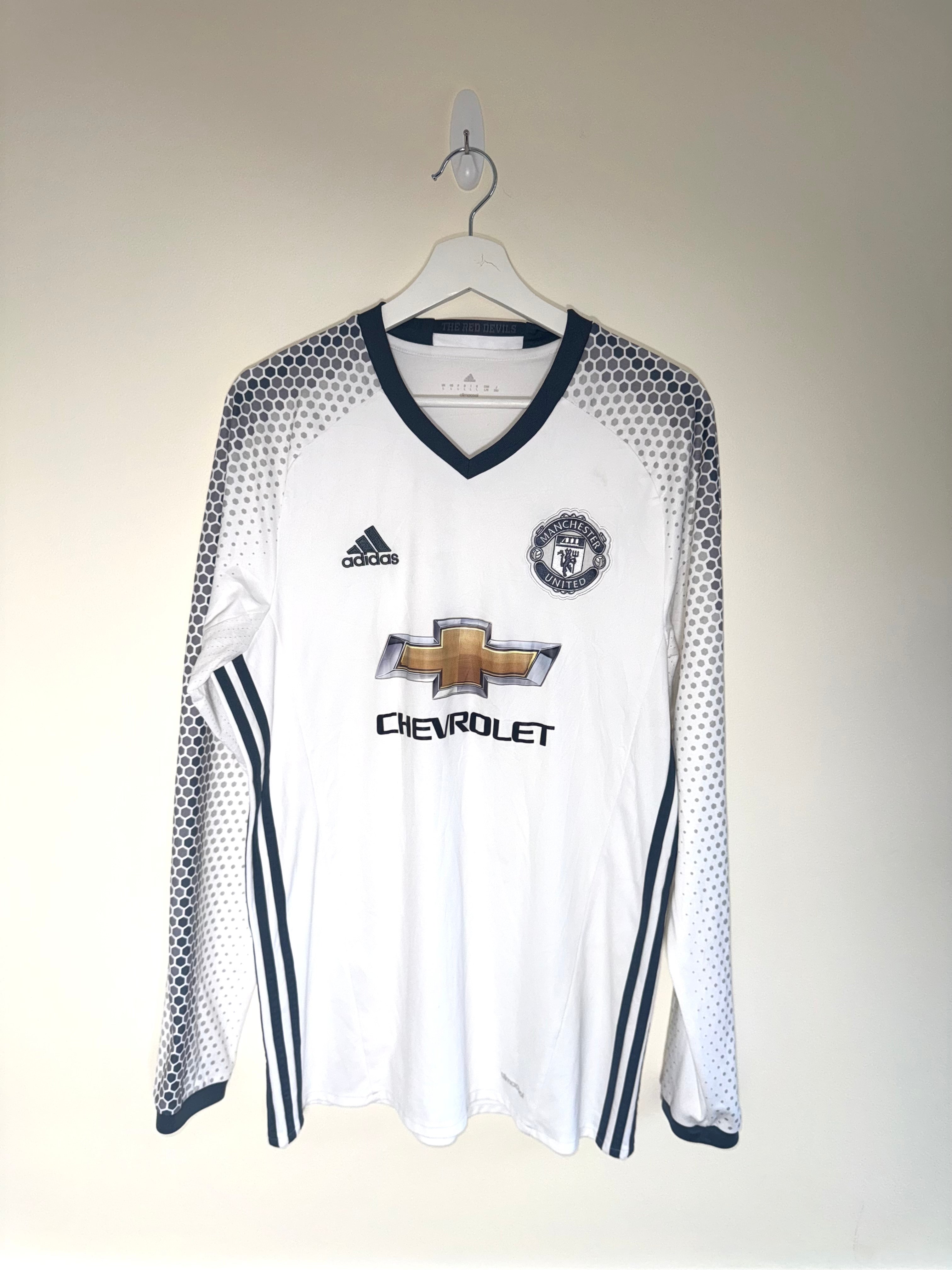 Manchester United 2016/17 Third Shirt L/S L (7/10)