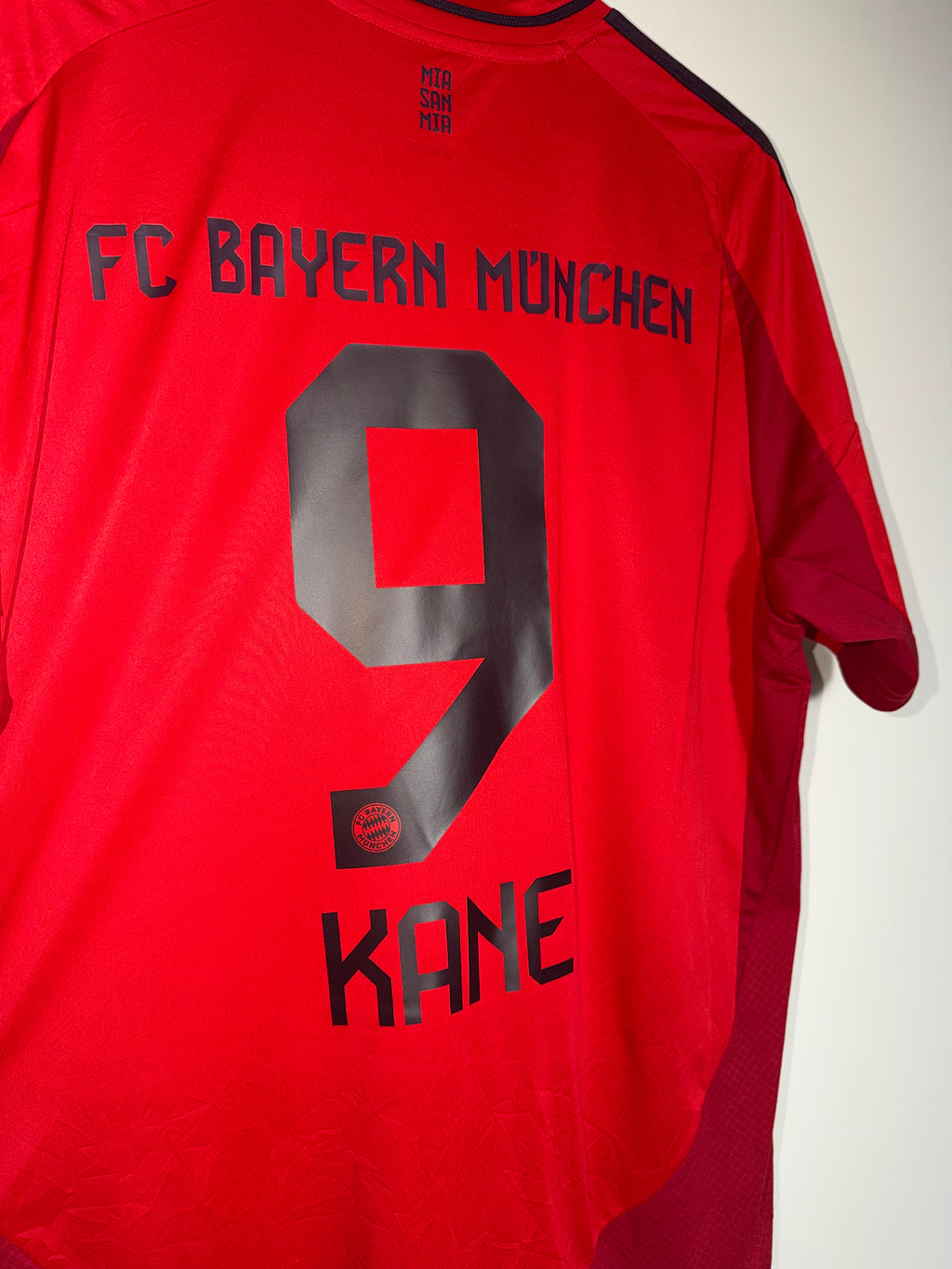 Bayern Munich 2024/25 Home Shirt *KANE* XL