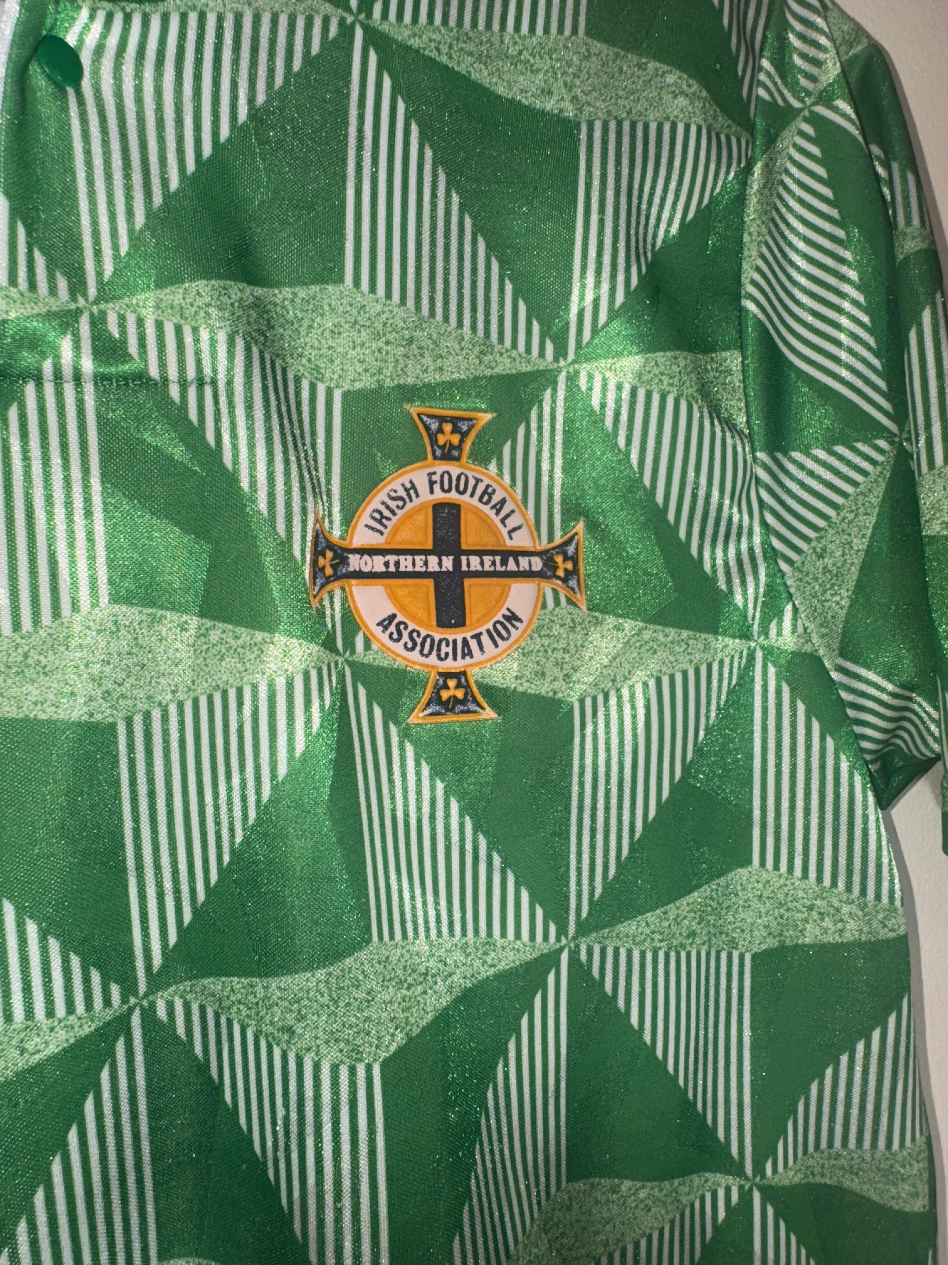 Northern Ireland 1990/92 Home Football Shirt Size S