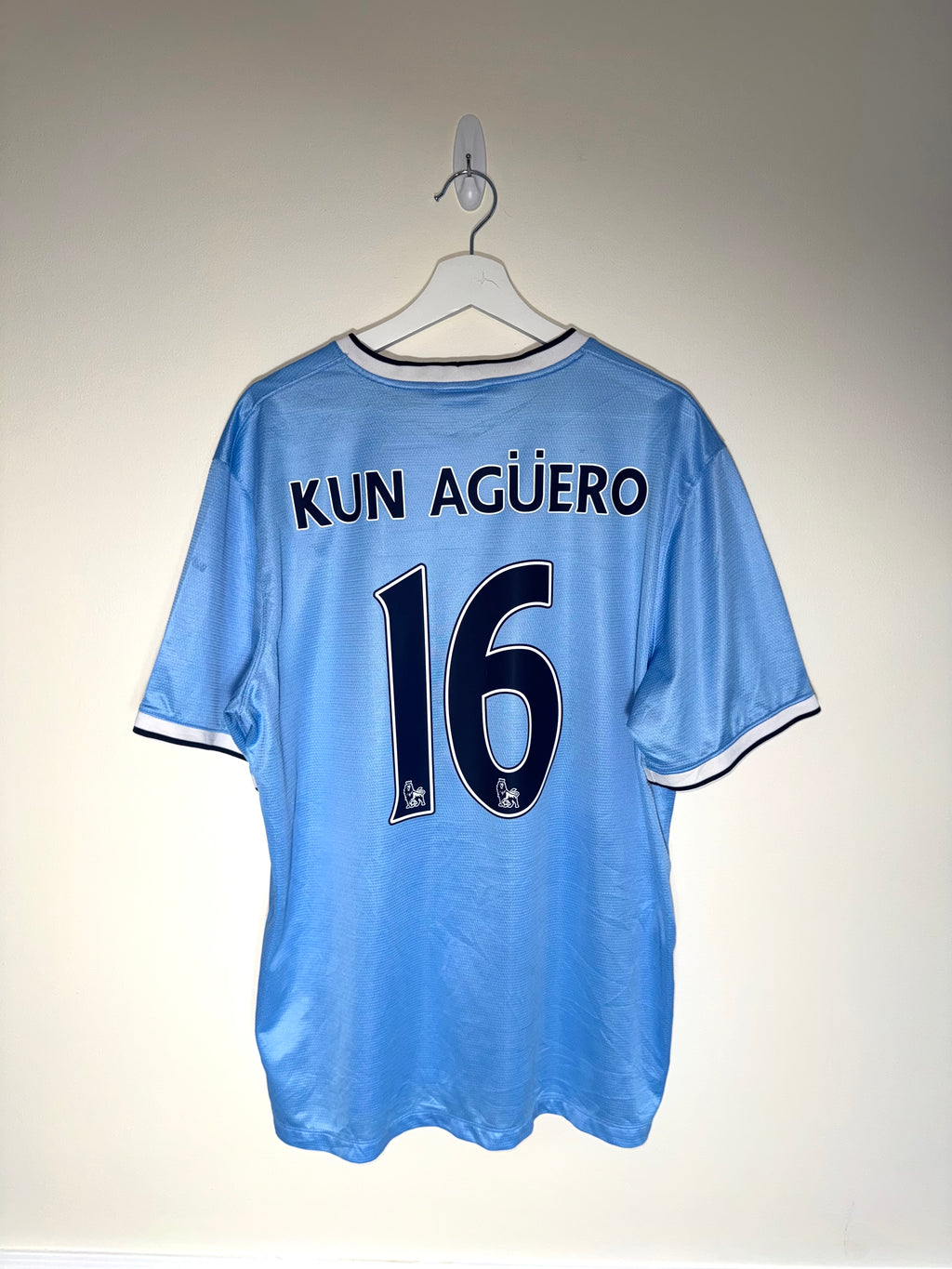 Manchester City 2013/14 Home Shirt *AGUERO* XL