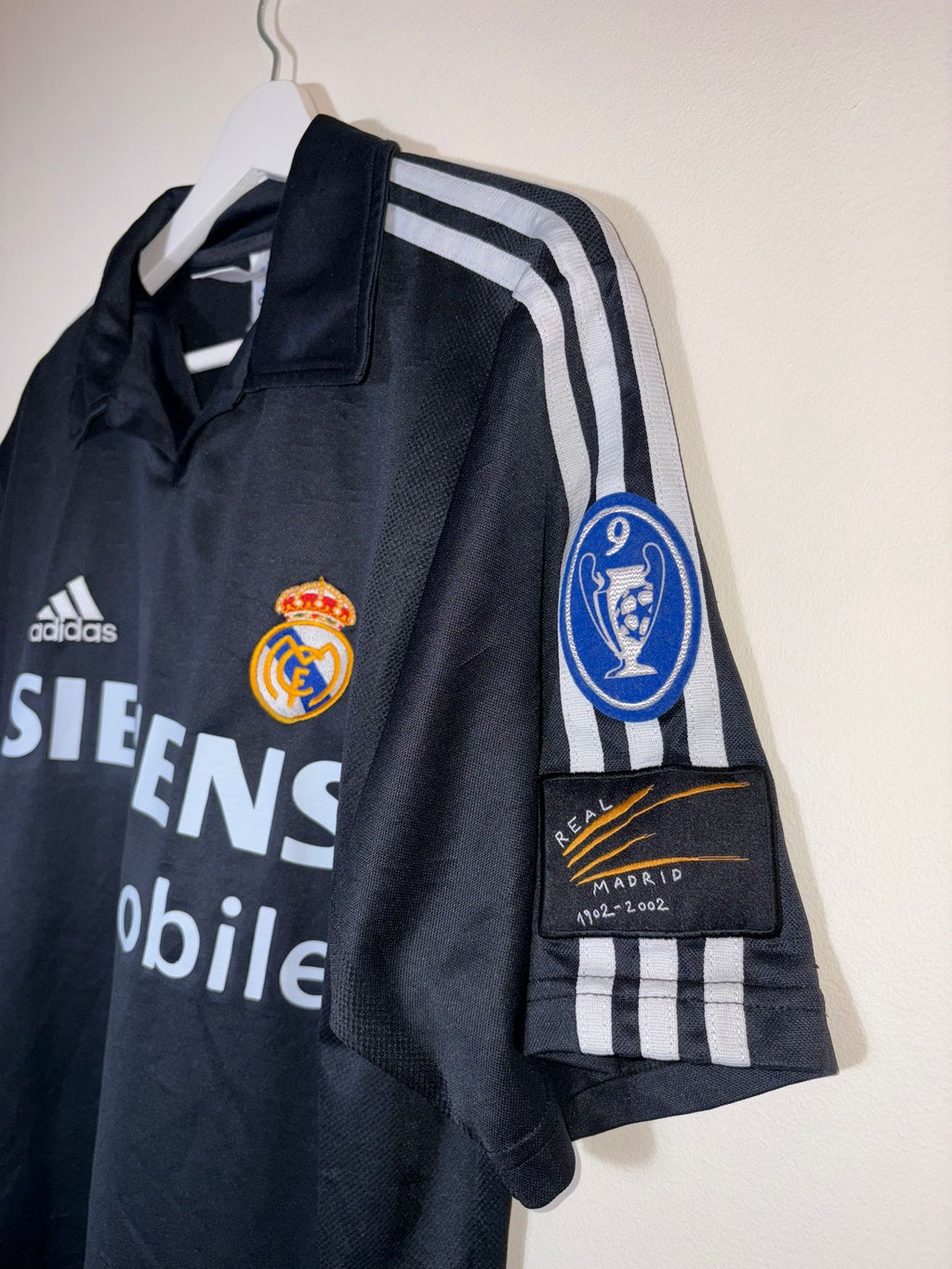 Real Madrid 2002/03 European Away Football Shirt *RONALDO* Medium