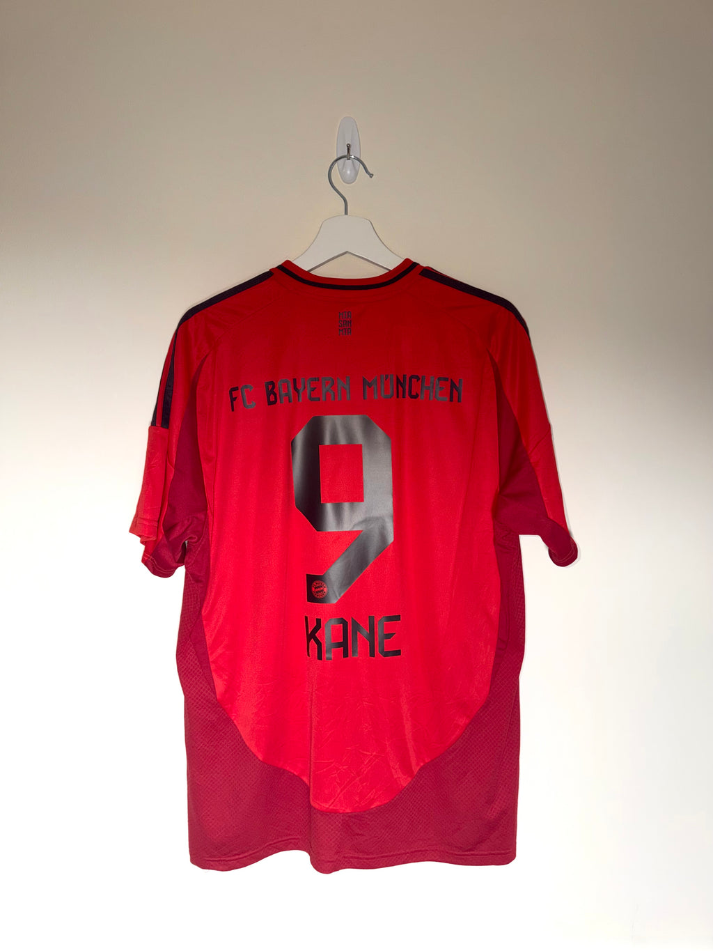 Bayern Munich 2024/25 Home Shirt *KANE* XL