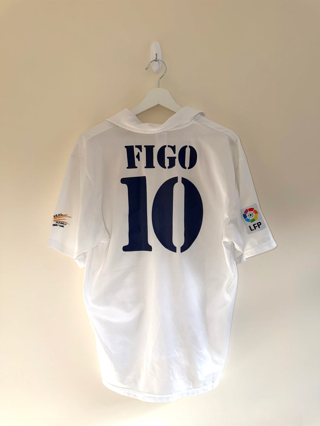 Real Madrid 2002/03 Home Shirt *FIGO* M