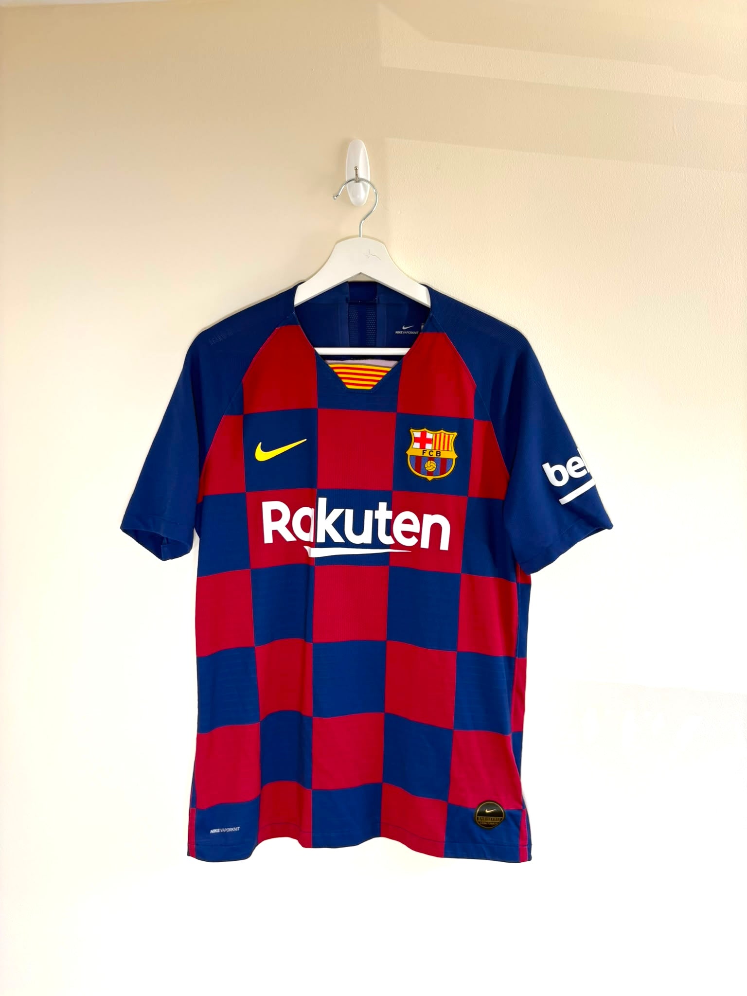 FC Barcelona 2019/20 Vapor Home Shirt *MESSI* M