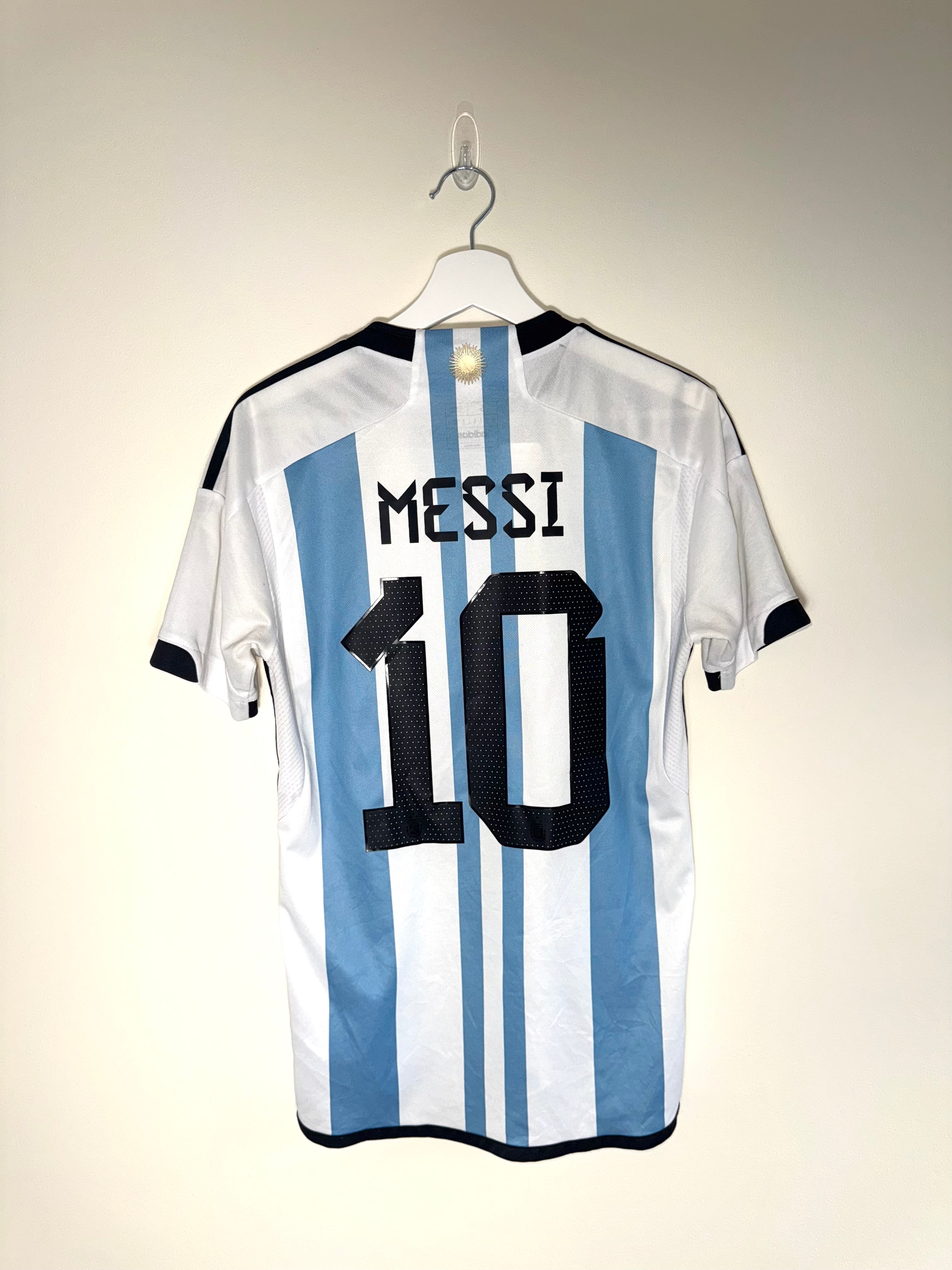 Argentina 2022 World Cup Home Shirt *MESSI* S (8/10)