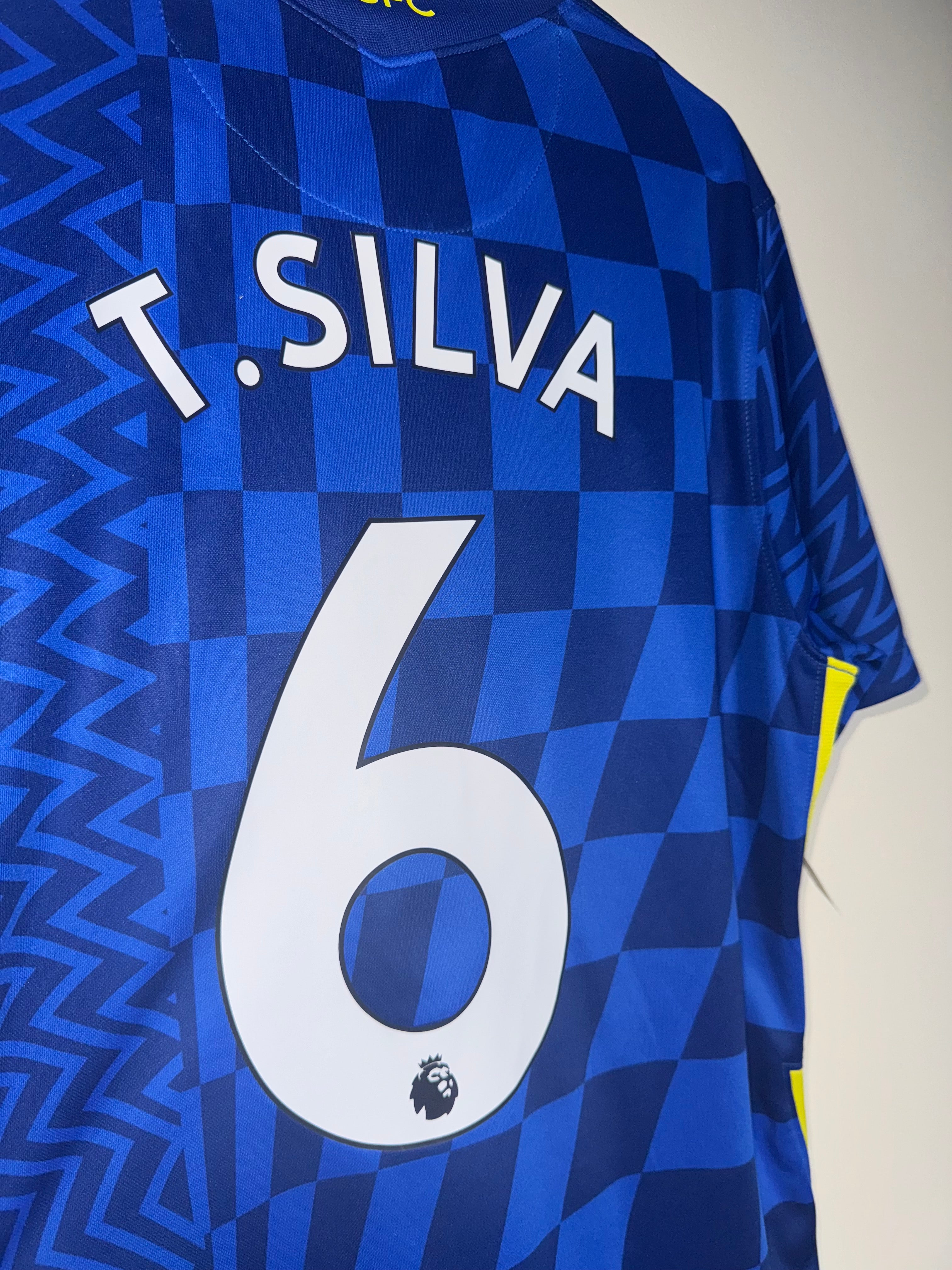 Chelsea 2022/23 Home Football Shirt *T.SILVA* M